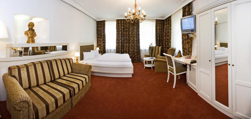 Hotel Goldener Adler, BW Signature Collection Innsbruck Eksteriør billede